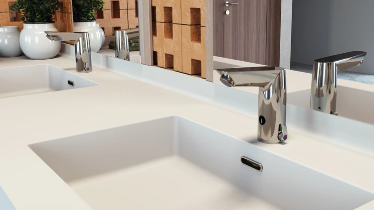 immagine apertura rubinetti elettronici lavabo